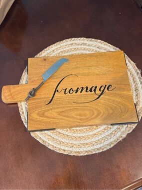 New Mud Pie “fromage” cheese cutting board with knife